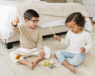 Marlowe & Co - Silicone and Wood Fishing Play Set