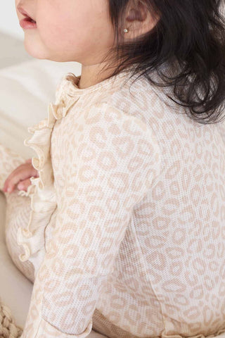 Caden Lane - Bamboo Waffle Ruffle Zipper Footie | Lovely Leopard