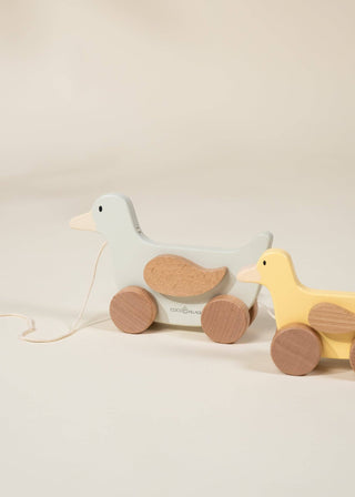 Coco Village - Duck Family Pull Toy