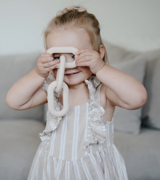 MUSHIE LINKS TEETHER