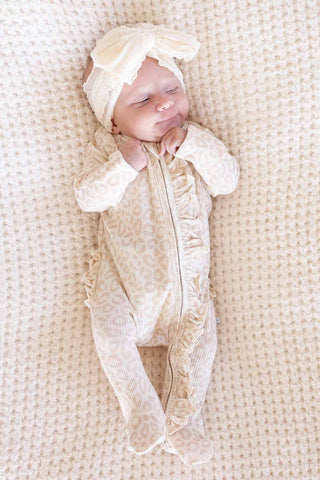 Caden Lane - Bamboo Waffle Ruffle Zipper Footie | Lovely Leopard