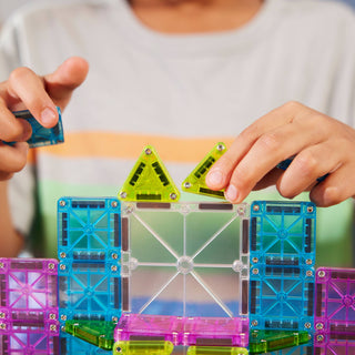 MAGNA TILES- MAGNA- TILE TRAVEL SET DELUXE 55- PIECE SET