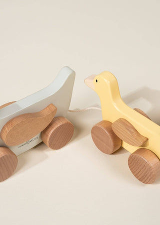 Coco Village - Duck Family Pull Toy