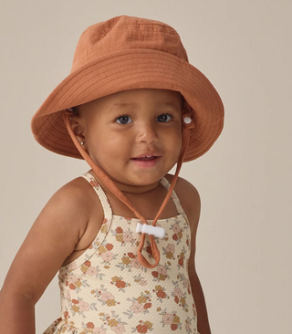 QUINCY MAE BUCKET HAT POPPY