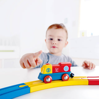 Hape Toys - Brave Little Engine